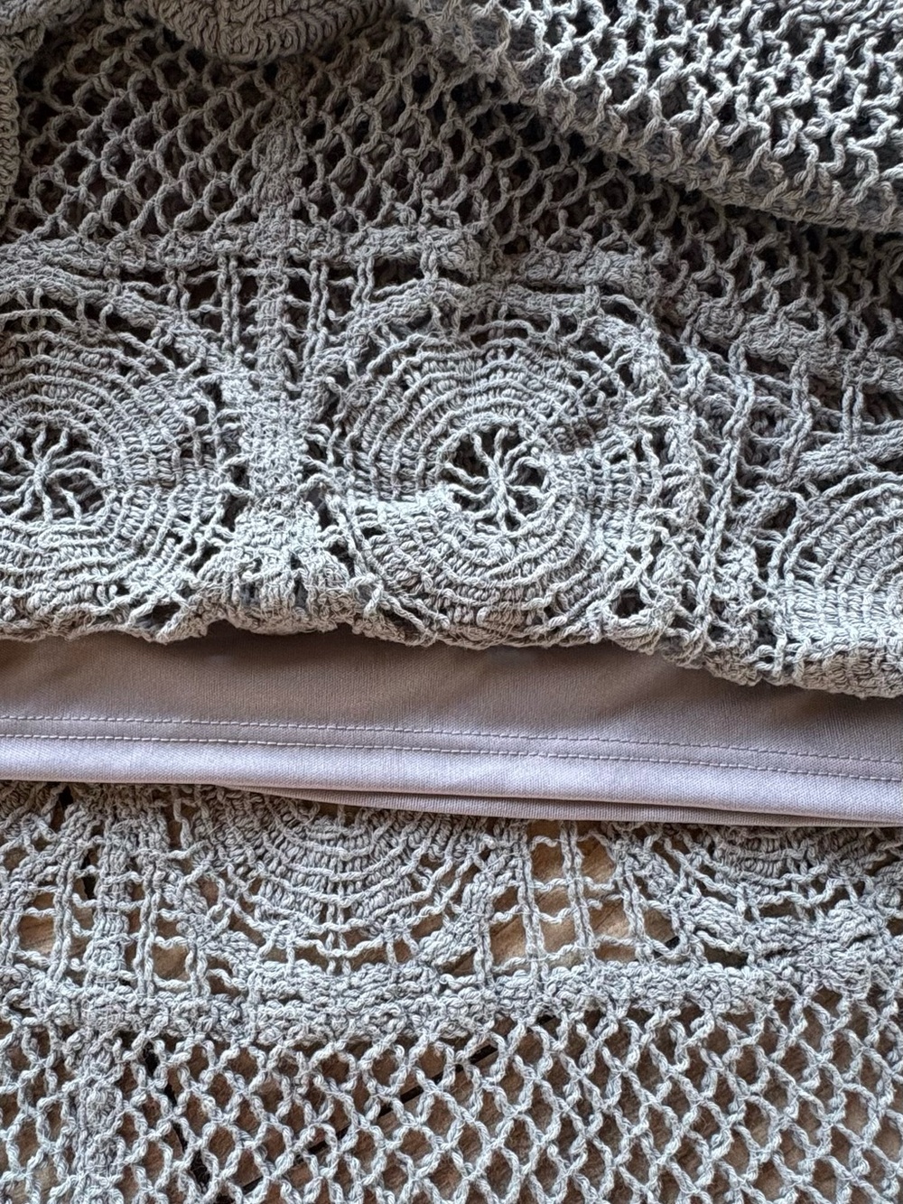 POL crocheted skirt in gray.  OS partially lined.  No flaws - Picture 12 of 12
